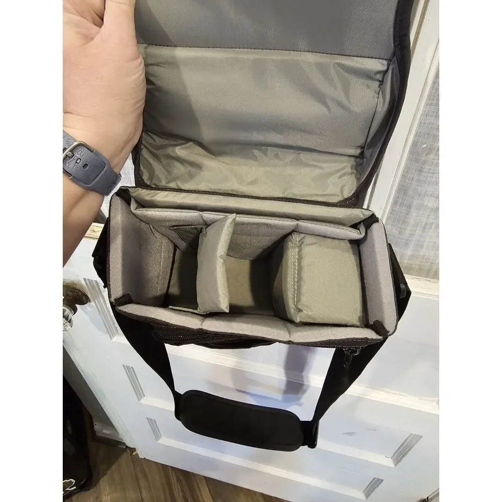 Tamrac Derechoe 3T0-700-1515‎ Padded Camera Shoulder Bag